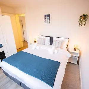 apt-magnificent-two-bedroom.maastrichthotels.net/