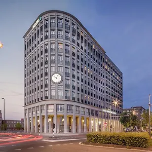 amadi-panorama-hotel.amsterdamhotelsnl.com/